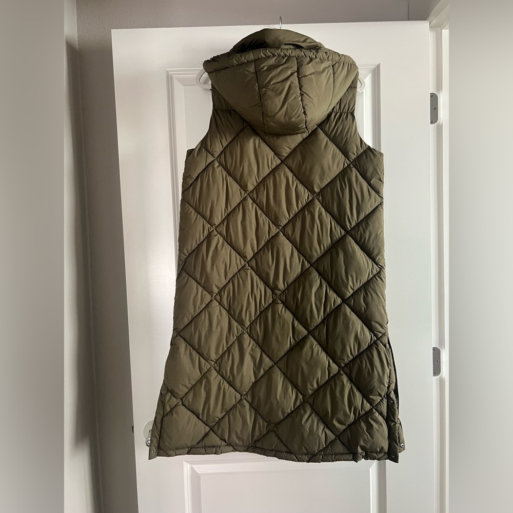 Bernardo Khaki Quilted Vest - Picture 4 of 7